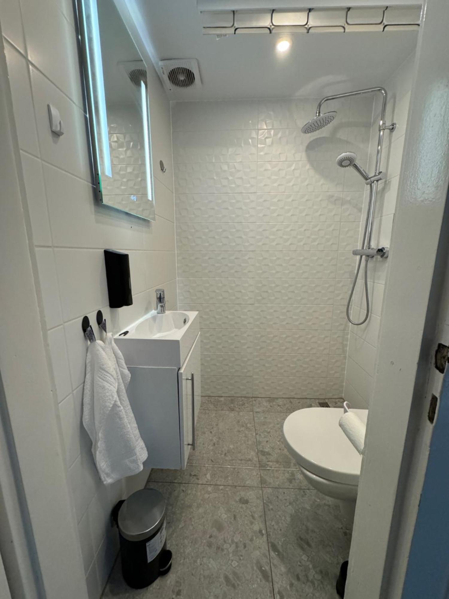 Private Unterkunft Im Herzen Hannovers Exterior photo